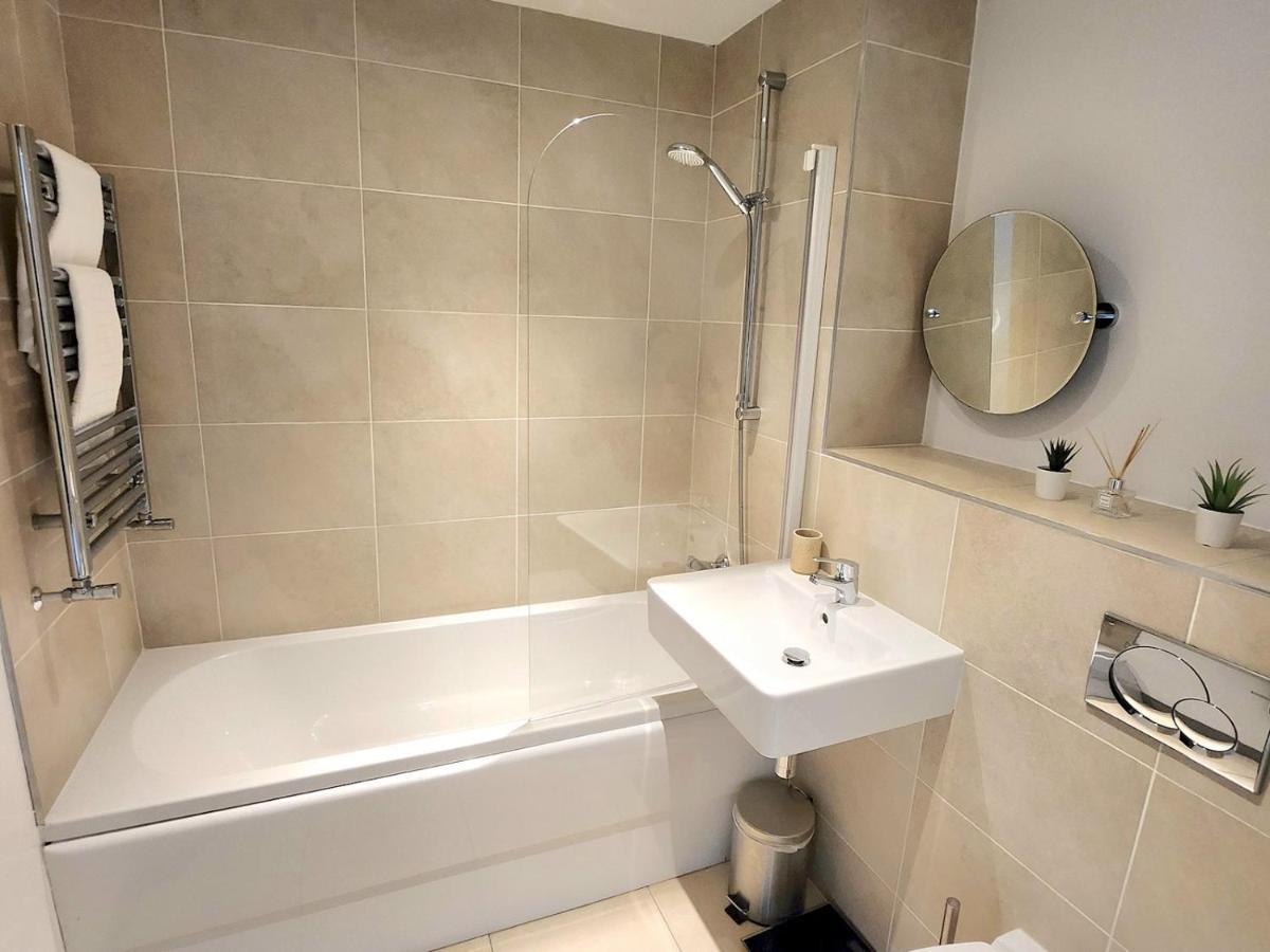 דירות בלפסט Pass The Keys Stunning Penthouse With Balcony Sunset Views מראה חיצוני תמונה