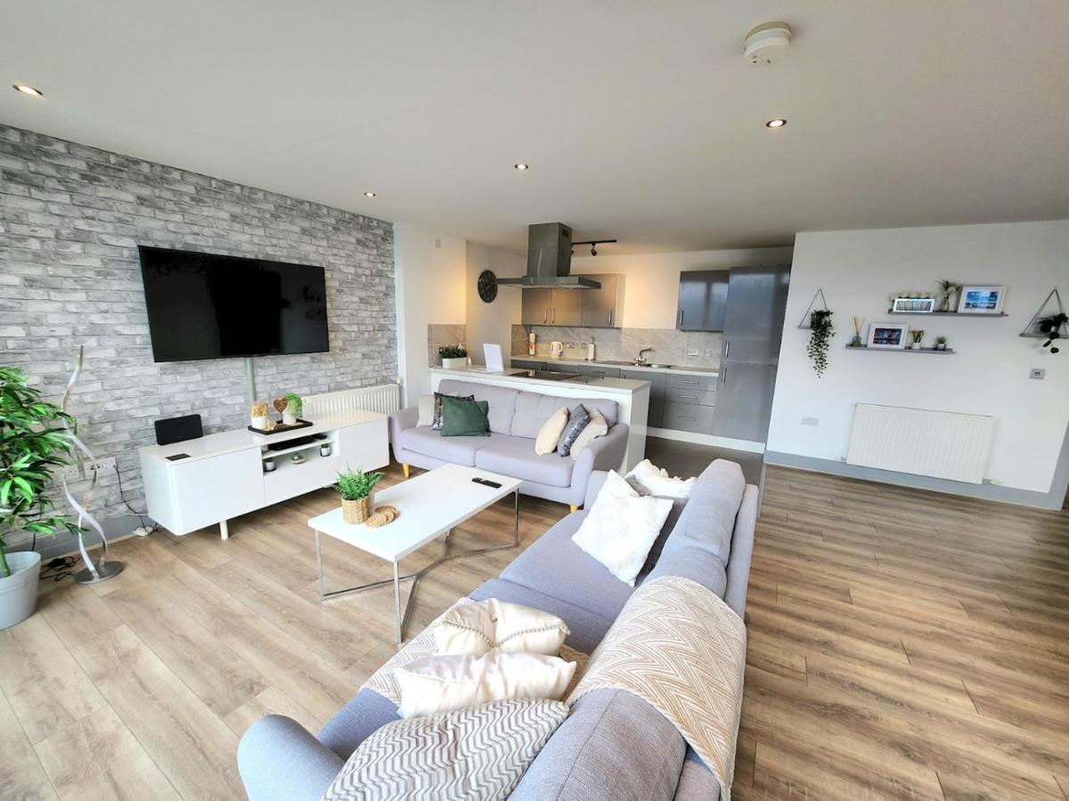 דירות בלפסט Pass The Keys Stunning Penthouse With Balcony Sunset Views מראה חיצוני תמונה