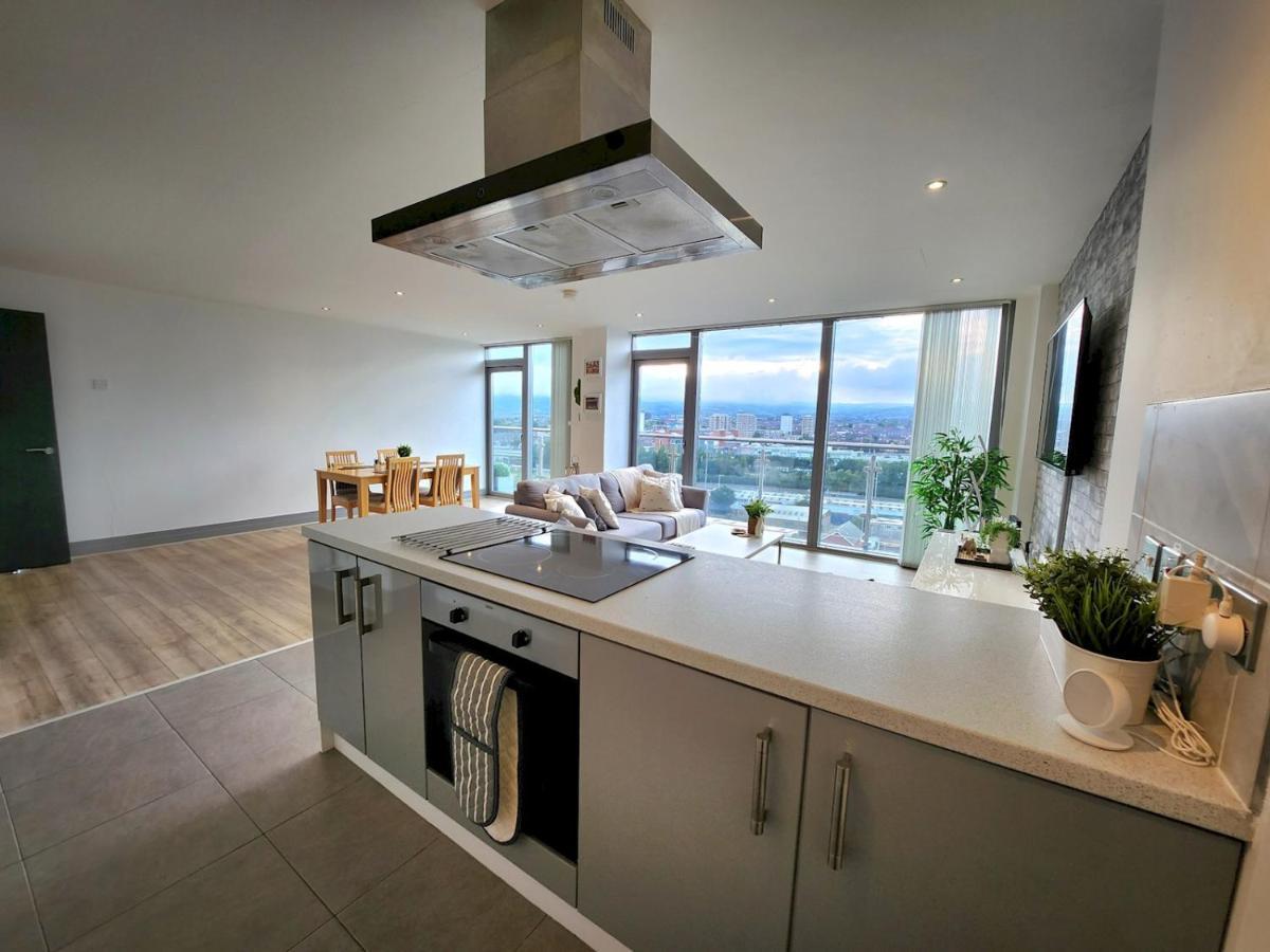 דירות בלפסט Pass The Keys Stunning Penthouse With Balcony Sunset Views מראה חיצוני תמונה