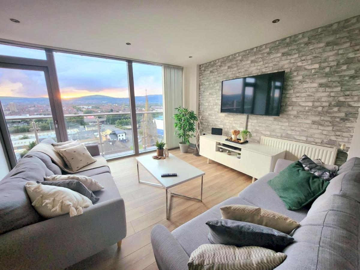 דירות בלפסט Pass The Keys Stunning Penthouse With Balcony Sunset Views מראה חיצוני תמונה